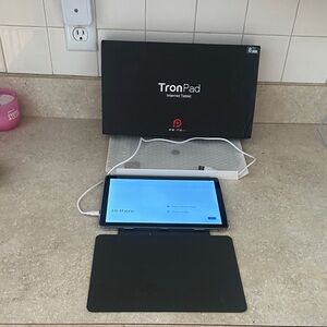 TronPad Internet Tablet with Case